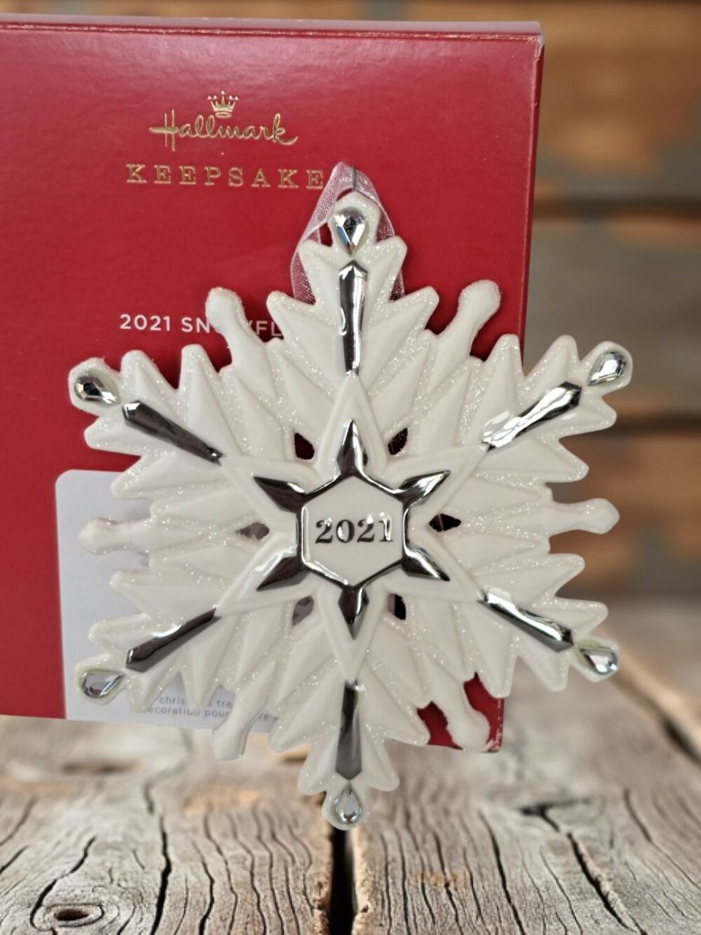 HALLMARK 2021 Porcelain Snowflake Ornament new in box